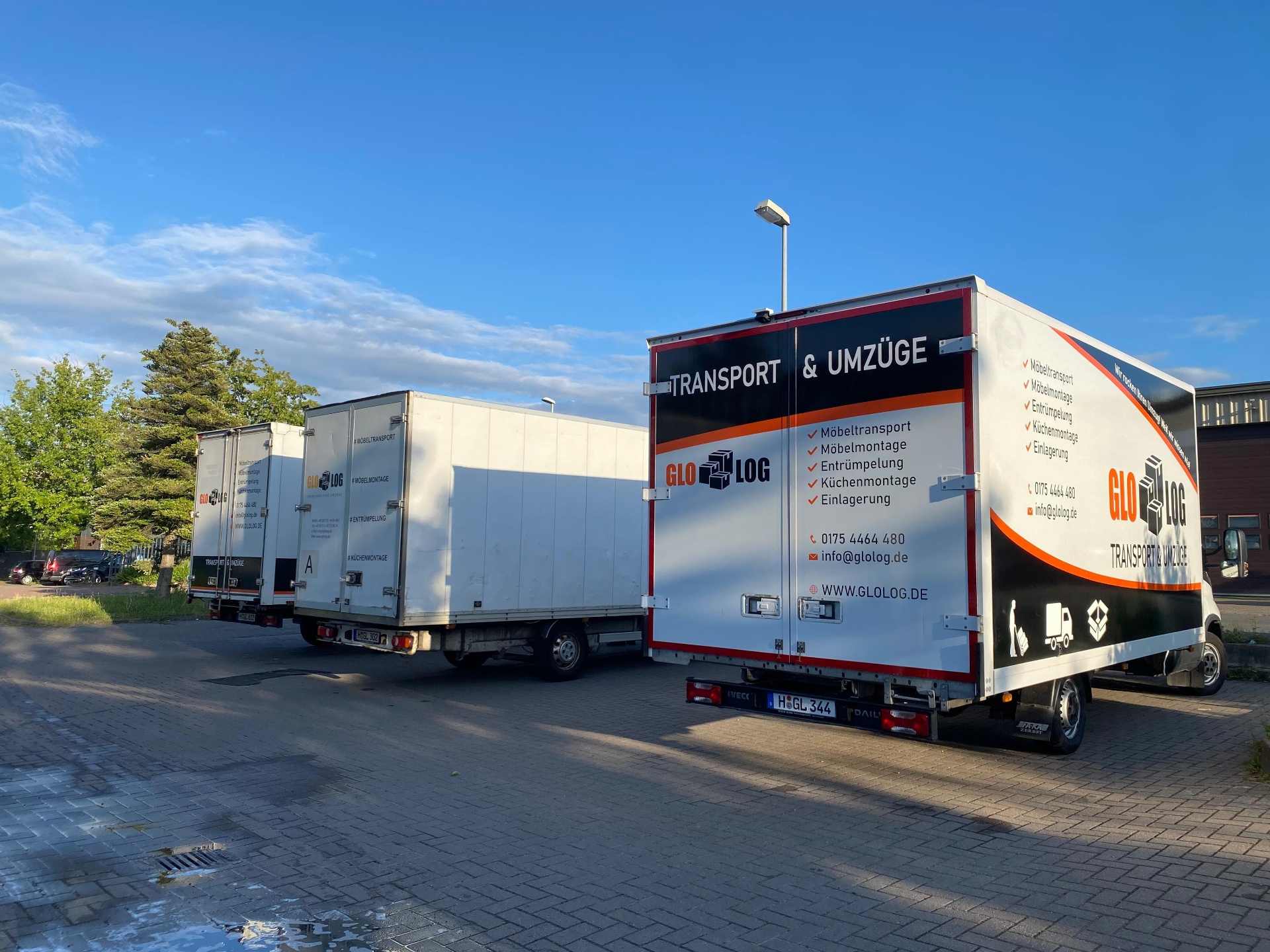 GLOLOG sortiert Umzugskisten strukturiert in den Wagen